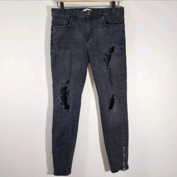 Forever 21 • Distressed Jeans - Picture 1 of 10